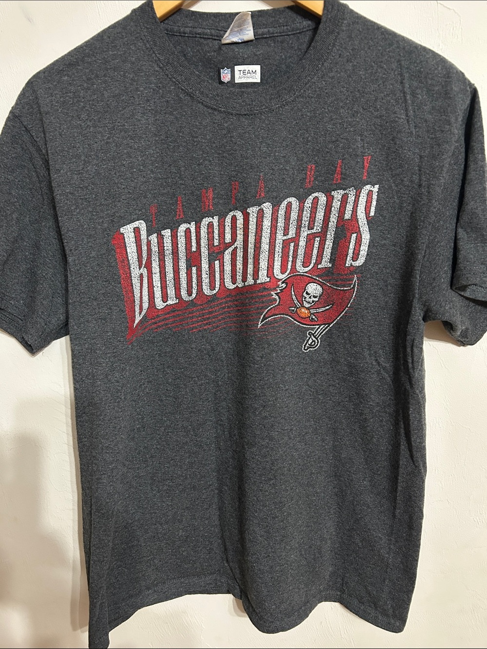 NFL Team Apparel Tampa Bay Buccaneers Graphic Tee - Charcoal with Red Mens M
